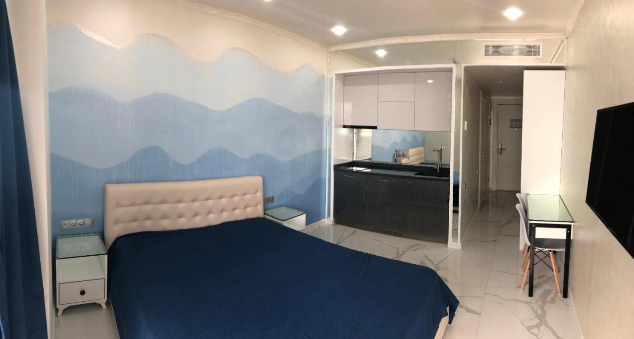 Black Sea VI Dari Apartments バトゥーミ エクステリア 写真