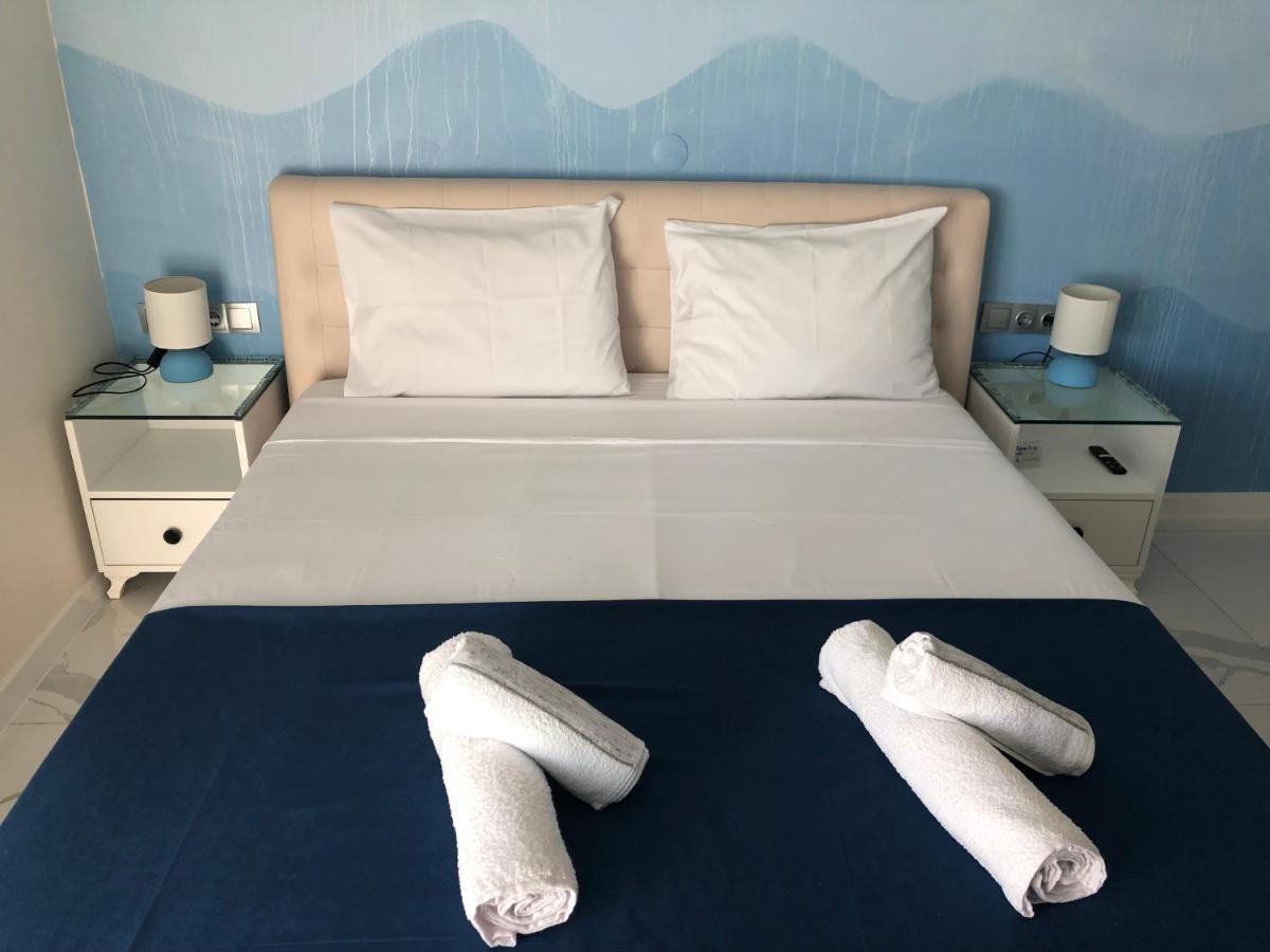 Black Sea VI Dari Apartments バトゥーミ エクステリア 写真